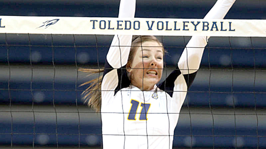 Junior middle blocker Brooke Frazer ranks eighth in the Mid-American Conference with 1.04 blocks per set.