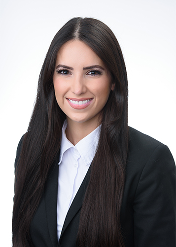 Headshot of graduating UToledo law student Ziena Hatem.