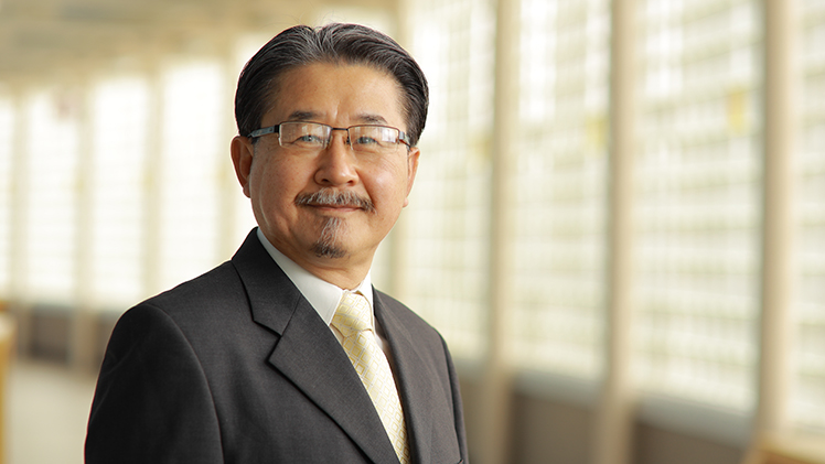 Dr. Dong Shik Kim, a professor of chemical engineering in the College of Engineering at The University of Toledo