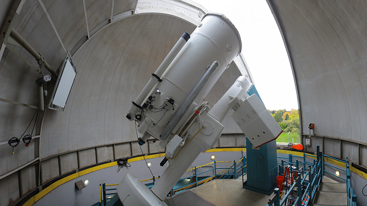 A photo of the recently refurbished Ritter Observatory telescope.
