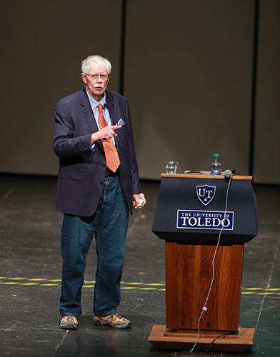 Fred Espenak, a retired NASA astrophysicist and UToledo alumnus known as “Mr. Eclipse,” shared personal stories about chasing eclipses for more than 50 years as well as what to expect during the April 8 total solar eclipse over Toledo during his Tuesday evening lecture at Doermann Theatre as part of the Doermann Distinguished Lecture.