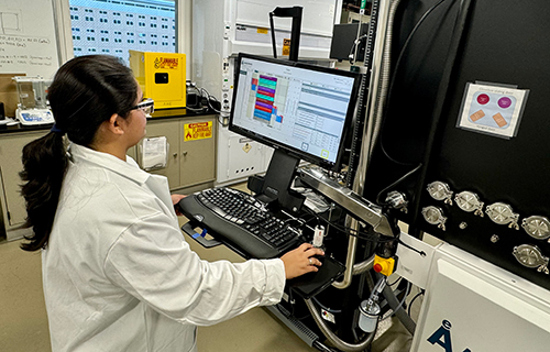 Aesha Patel conducts research at the National Renewable Energy Laboratory. 