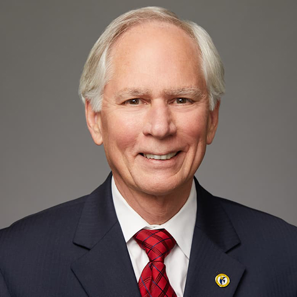 Headshot of Dr. J. Lee Johnson, who will join UToledo on Dec. 2 as executive vice president for finance and administration and chief financial officer.