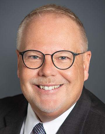 Headshot of Dr. Charles “Chuck” Callahan, a clinical psychologist and experienced healthcare CEO, who will join UToledo on Feb. 3 as the first executive vice president for Health Affairs to lead the institution’s clinical enterprise.