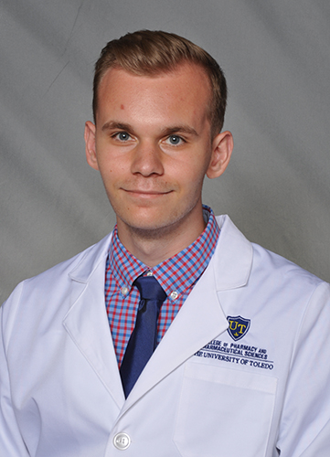 Headshot of Pharm.D. graduating student Matthew Tauzik.