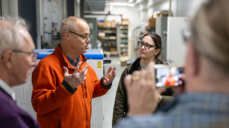 Dr. Randall Ellingson, Distinguished University Professor and Wright Center for Photovoltaics Innovation and Commercialization Endowed Chair, fields a question from Devin Nunnari of Burning River News.