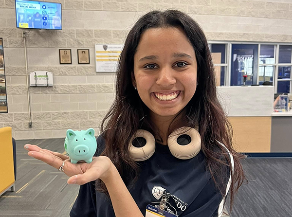 Led by the UToledo Financial Wellness team, the outreach includes a “Paint a Piggy Bank” event in collaboration with Campus Activities Programming (CAP) on Tuesday, April 7, from 5 to 7 p.m. in Thompson Student Union Room 2548.