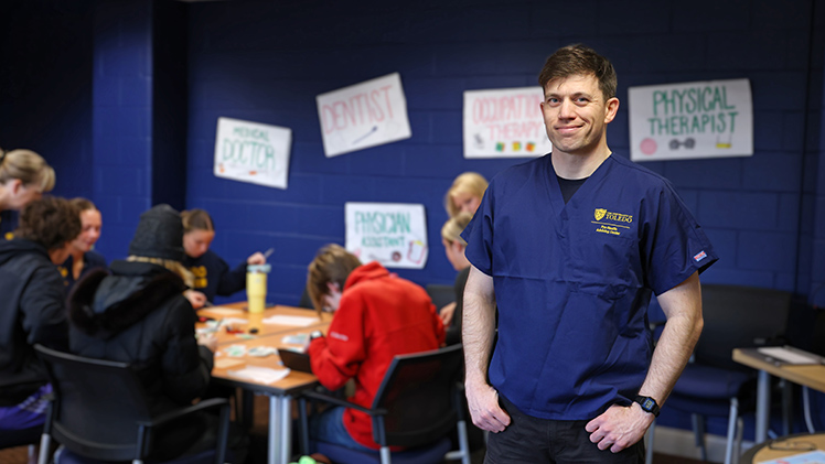 Portrait of Spencer Holsinger, a senior studying health science at UToledo.