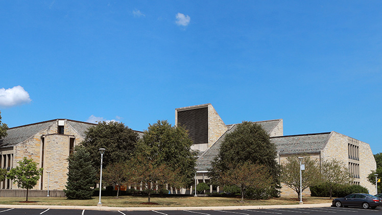 Exterior photo of Toledo Law Center.